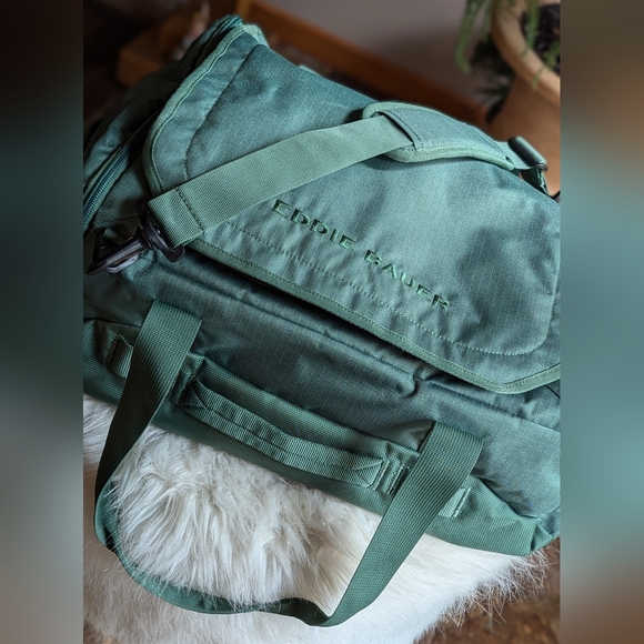 Eddie Bauer Hunter Green Cargo Duffle Bag - Picture 1 of 6